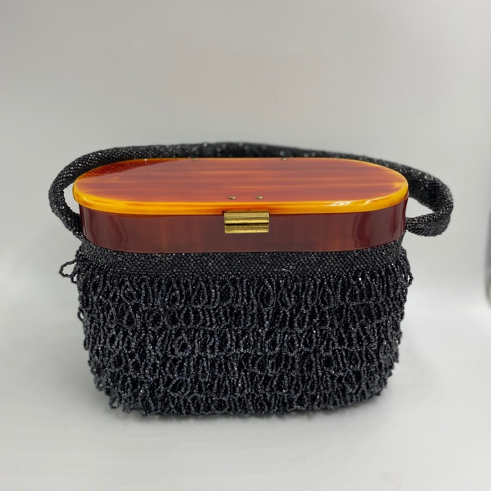 Art Deco Bakelite bag w beautiful beading